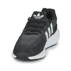 adidas Originals - SWIFT RUN 22