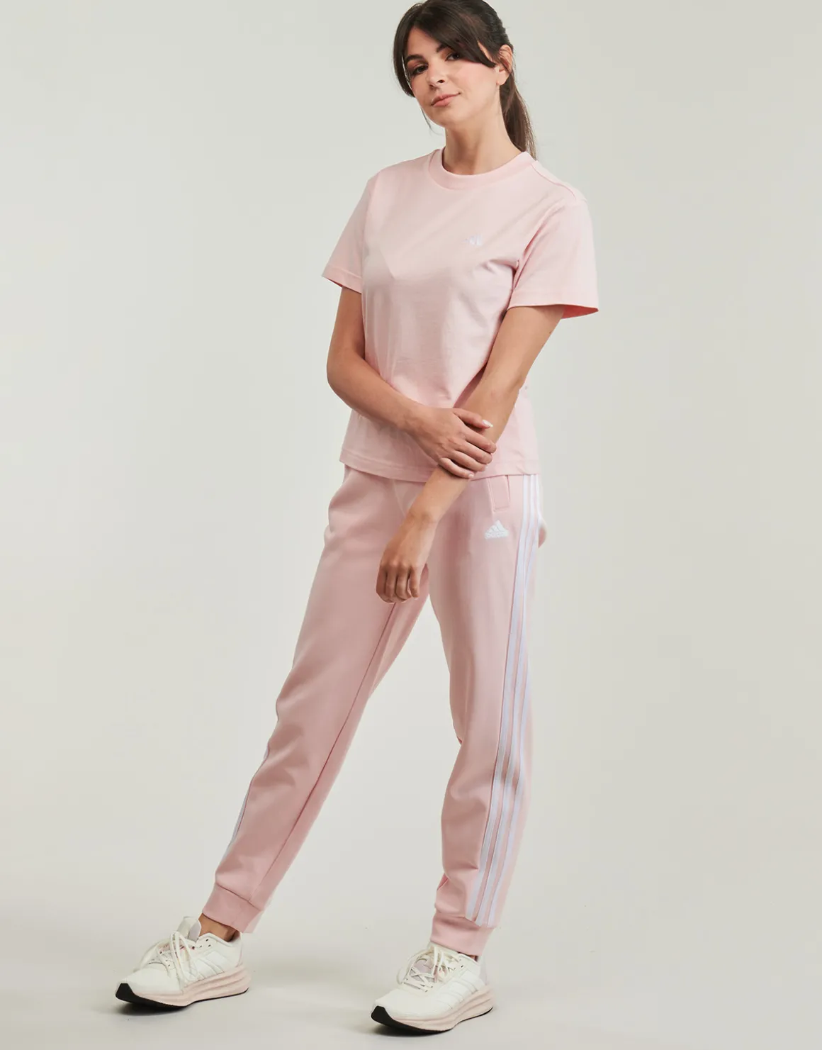 Adidas Sportswear - Essentials Small Logo T-Shirt