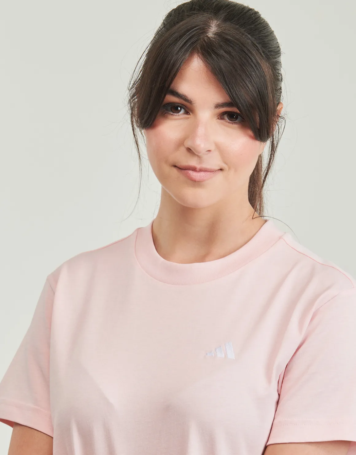 Adidas Sportswear - Essentials Small Logo T-Shirt