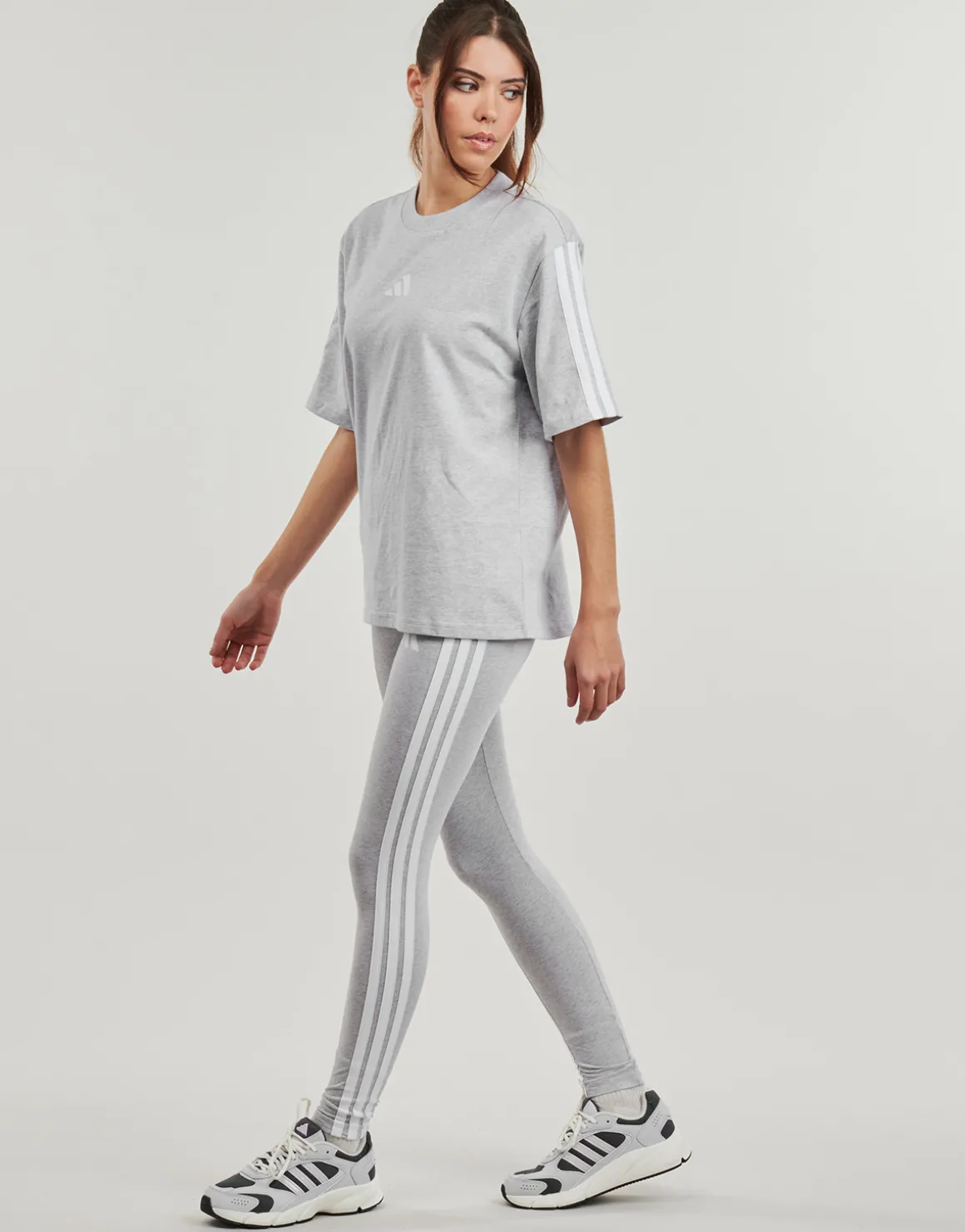 Adidas Sportswear - JE1217