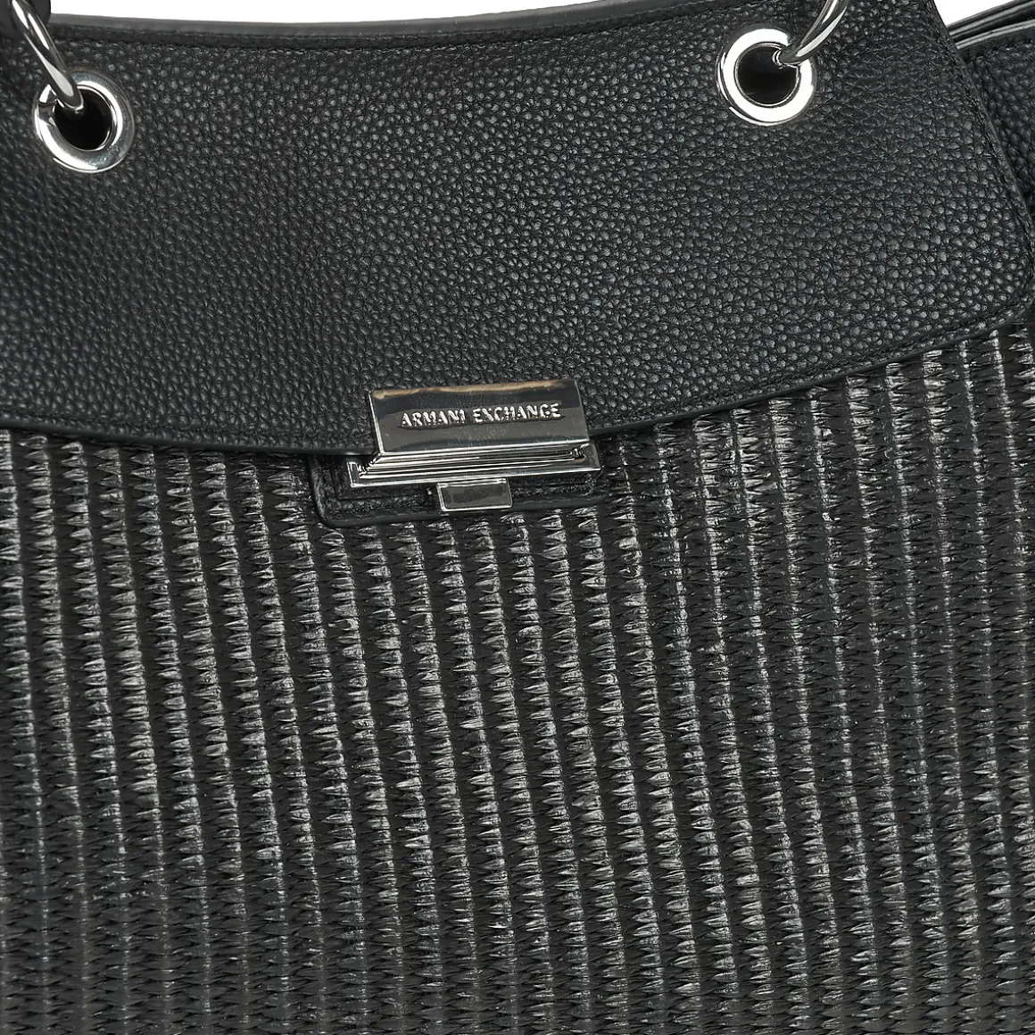 Armani Exchange - WAVE CROCHET TOP HANDLE M