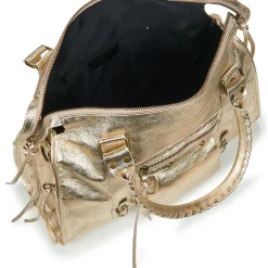 Betty London - CAPUCINE