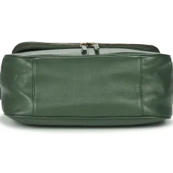 Betty London - EZIGALE