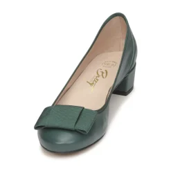 Betty London - Hélène