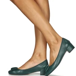 Betty London - Hélène