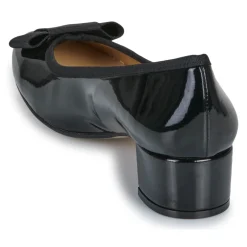 Betty London - Hélène