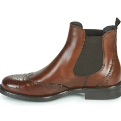 Betty London - JOSTA