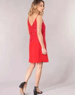 Betty London - JULIA