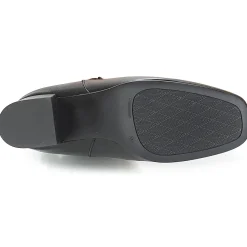 Betty London - JUSSIVA