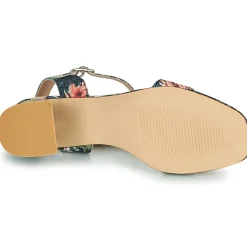 Betty London - MAKITA