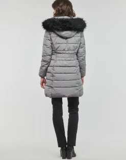 Betty London - MALETIME