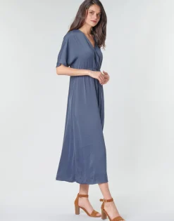 Betty London - MOUDA