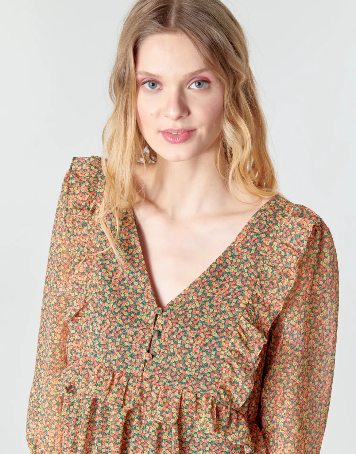 Betty London - MOUTI