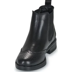 Betty London - NELLA