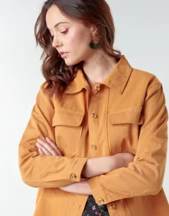 Betty London - NISOI