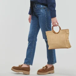 Betty London - OMBELLINE