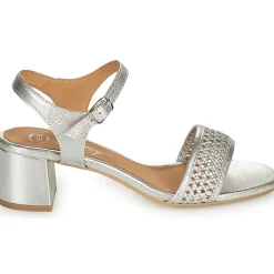 Betty London - OUPETTE