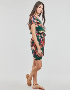 Betty London - OWAKA