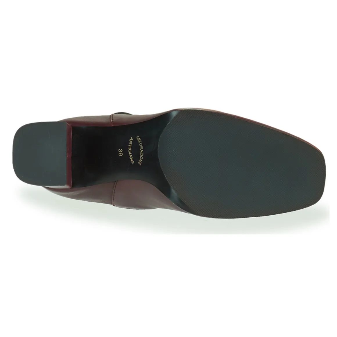 Betty London - PASTILLE