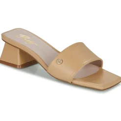 Betty London - PAULINE