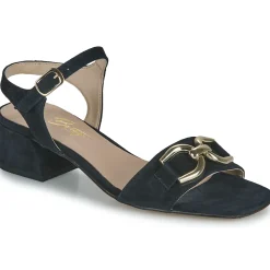 Betty London - SONYA