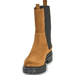 Betty London - VERONIQUE