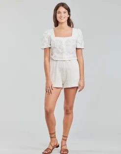 Betty London - VOILI