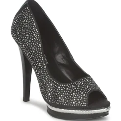 Carmen Steffens - TOUGA