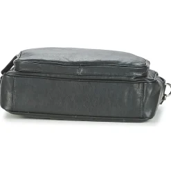 Casual Attitude - ADIANA