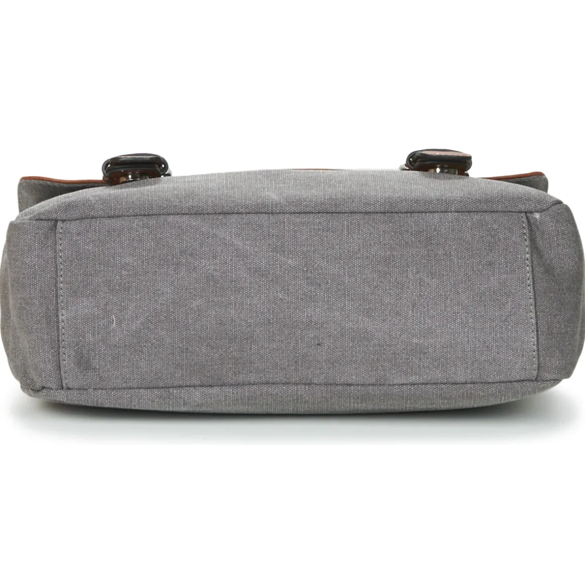 Casual Attitude - HENVI