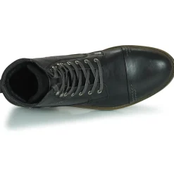 Casual Attitude - HOKES