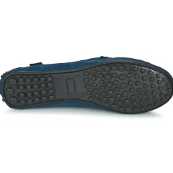 Casual Attitude - ISAKA