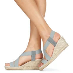 Casual Attitude - JALAYEBE