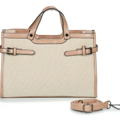 Casual Attitude - LARA