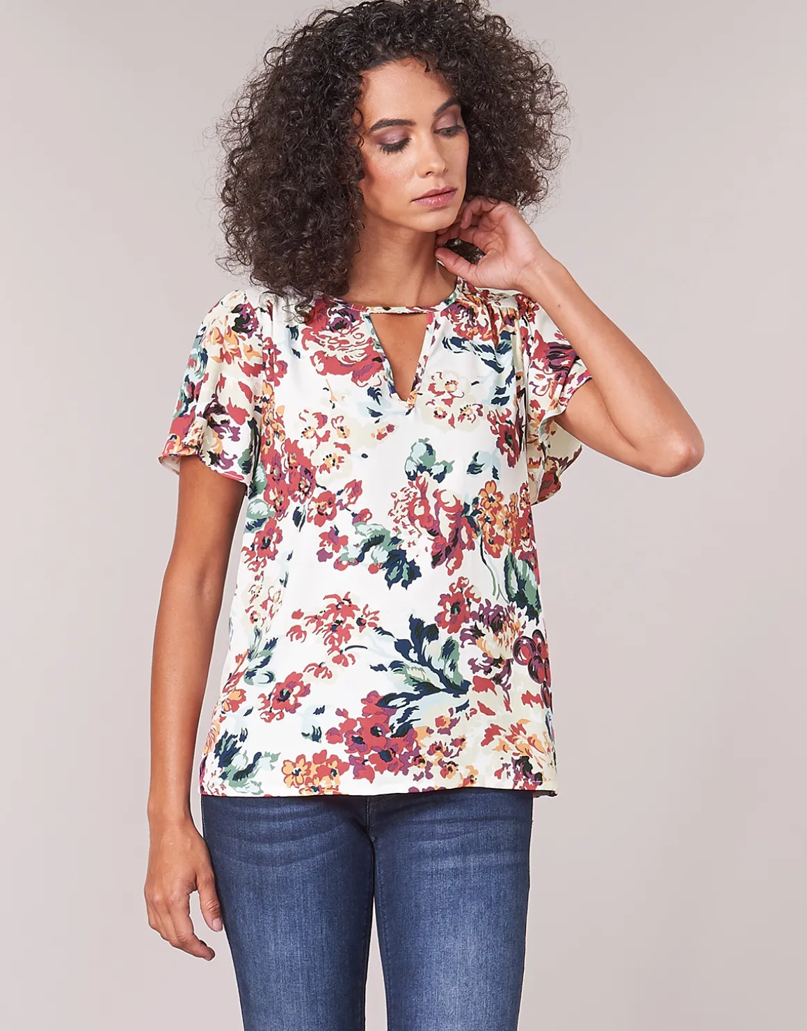 Casual Attitude - LAURIANA