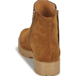 Casual Attitude - NALLINE