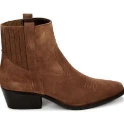 Casual Attitude - NAUTERELLE