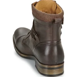 Casual Attitude - RIVIGH