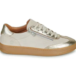 Casual Attitude - TILANA