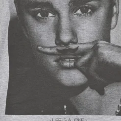 Eleven Paris - BIEBER W