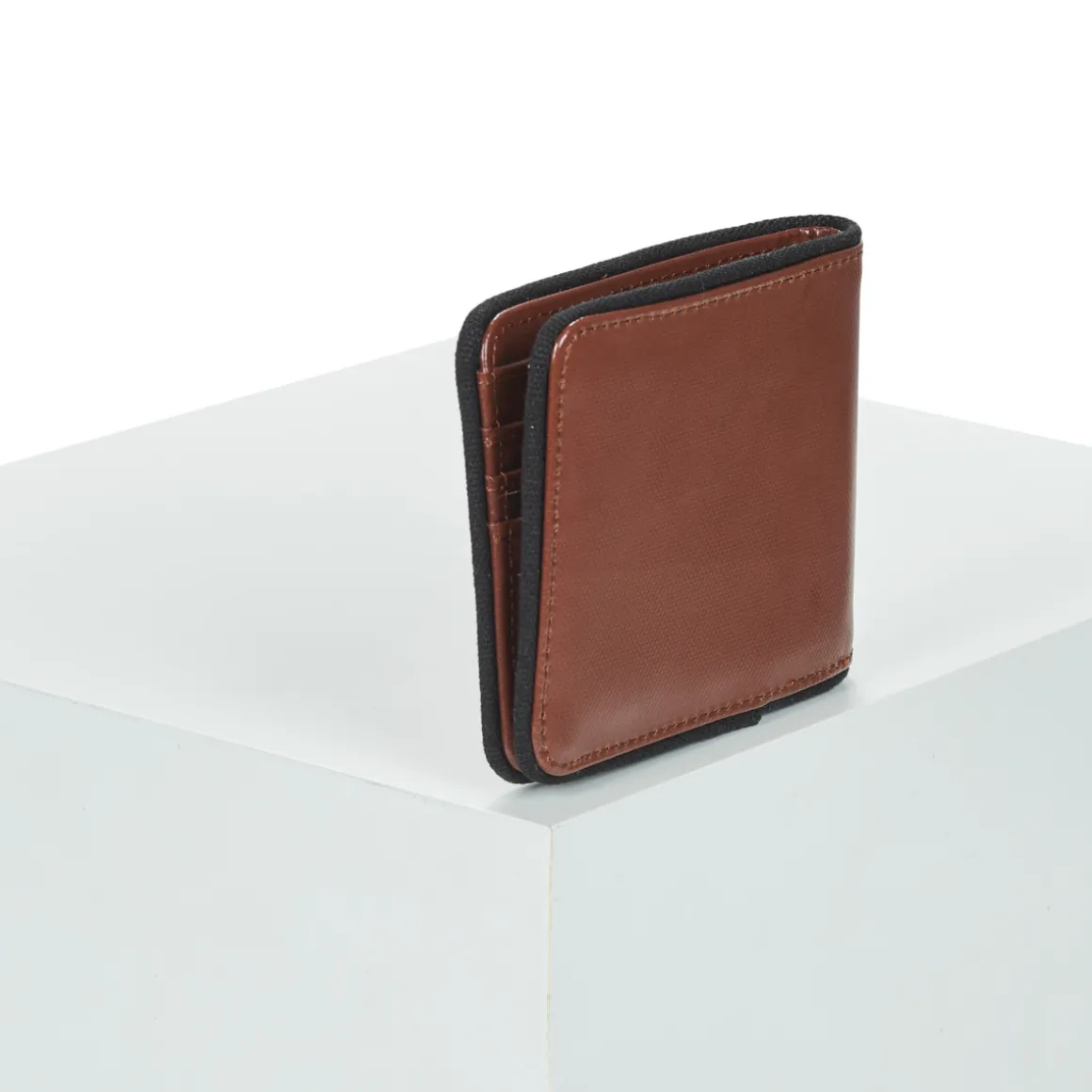Fred Perry - COATED POLYESTER BILLFOLD WALL