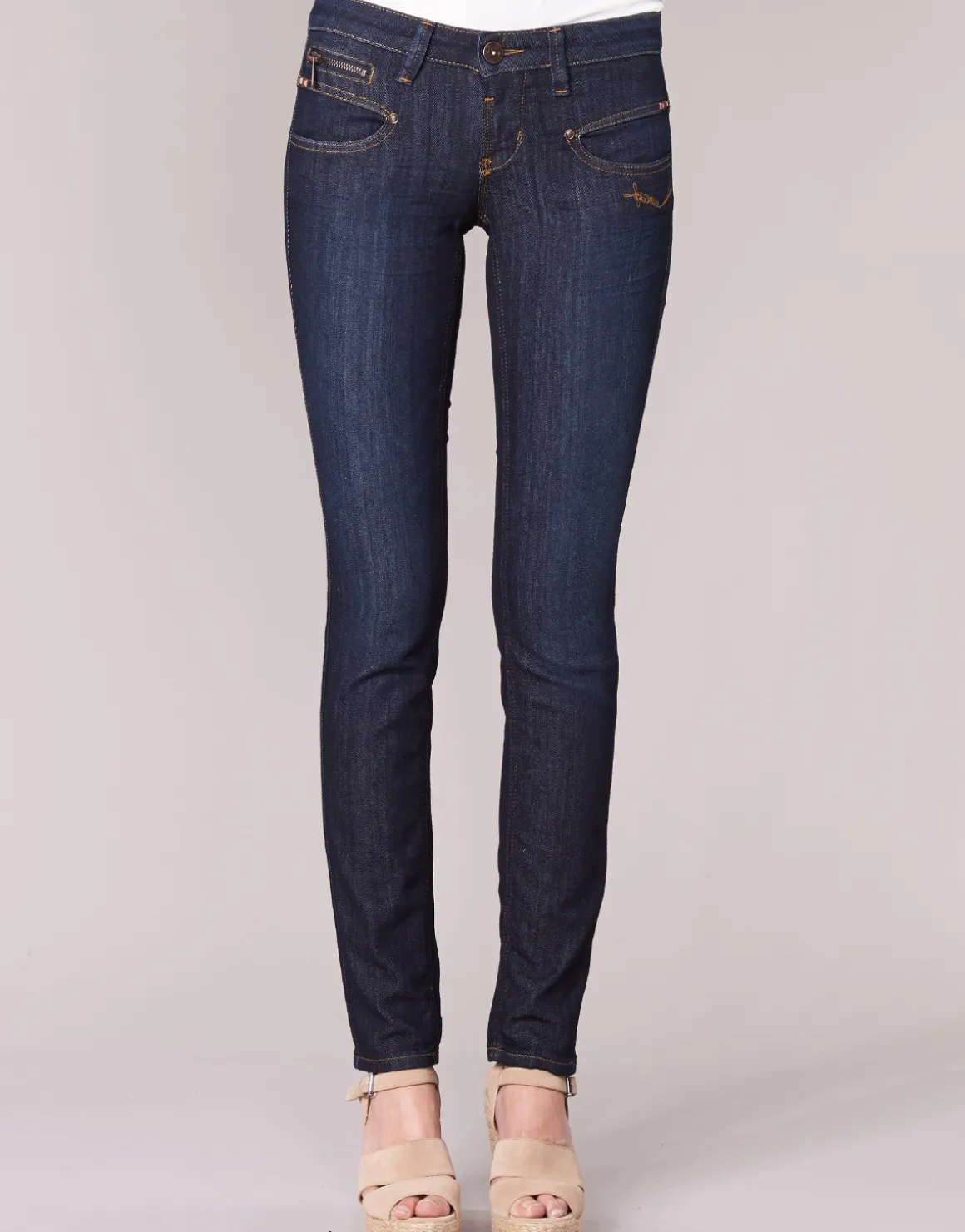 Freeman T.Porter - ALEXA SLIM SDM