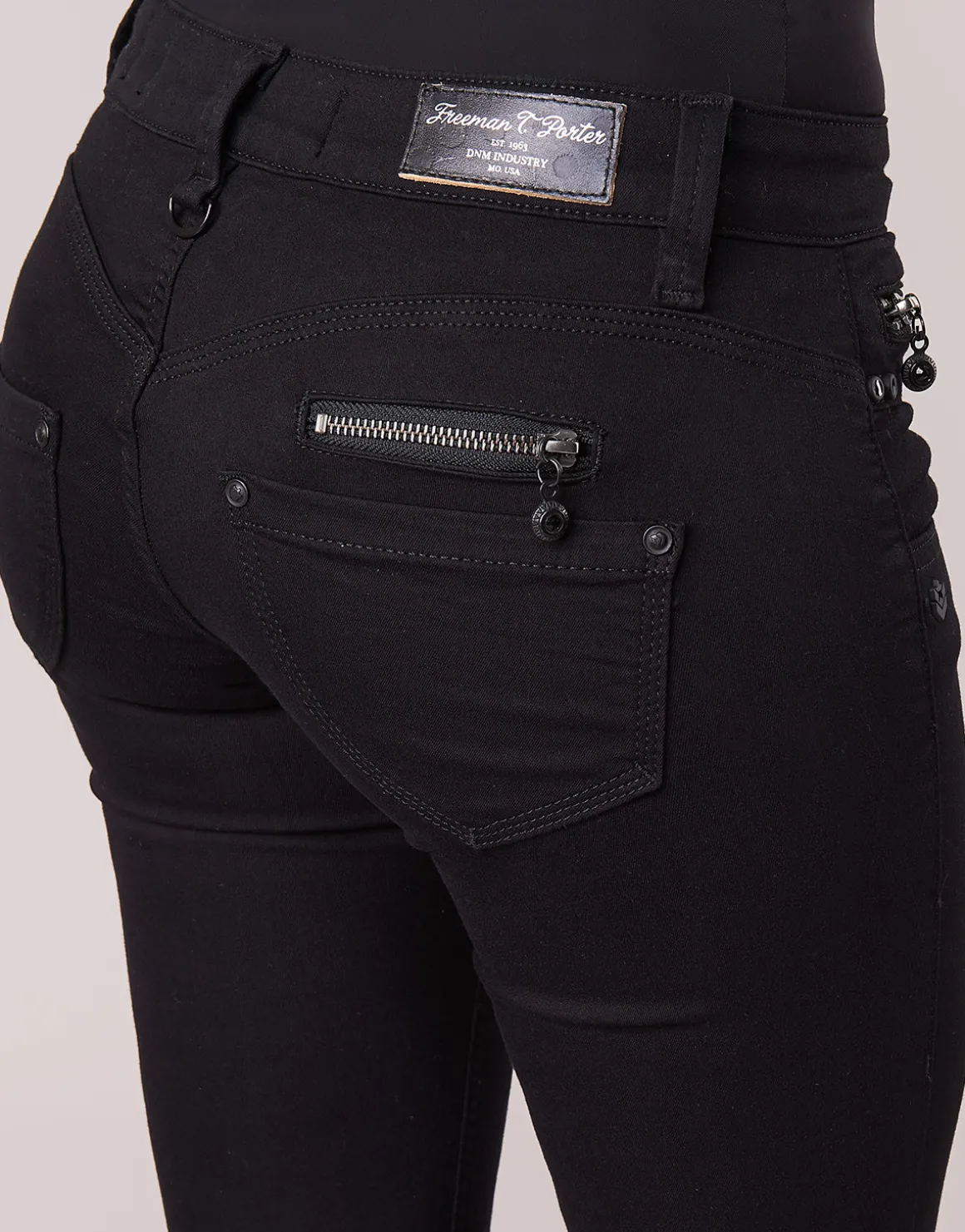 Freeman T.Porter - ALEXA SLIM S-SDM