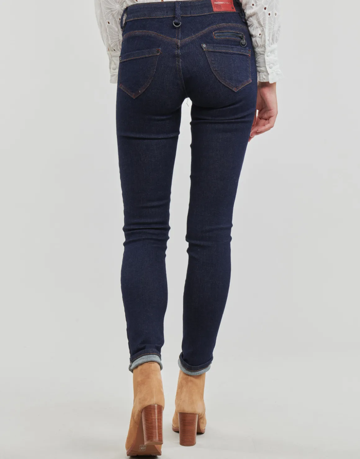 Freeman T.Porter - ALEXA SLIM S SDM