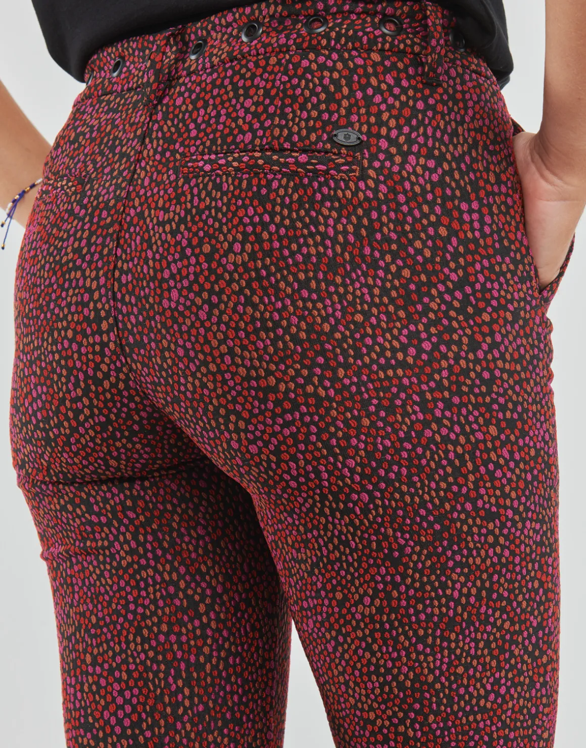 Freeman T.Porter - CLAUDIA CONFETTI