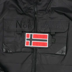 Geographical Norway - BENCH