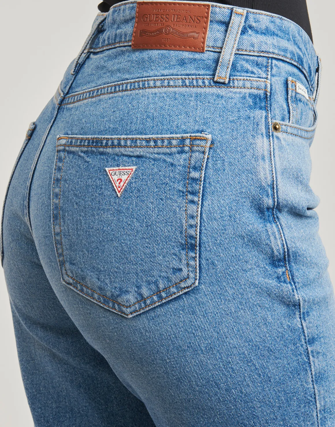 Guess - G08 MID RISE STRAIGHT