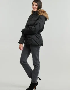 Guess - NEW OLGA SHORT REAL DOWN