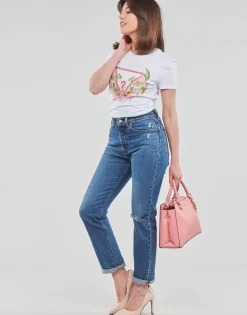 Guess - SS CN TRIANGLE FLOWERS TEE