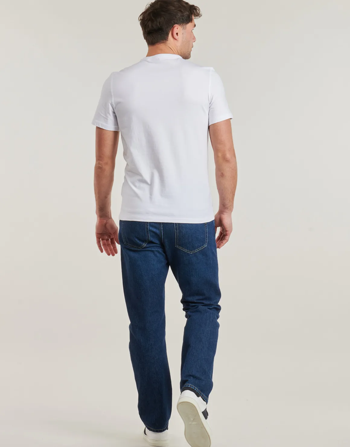 Guess - TRIANGLE TEE